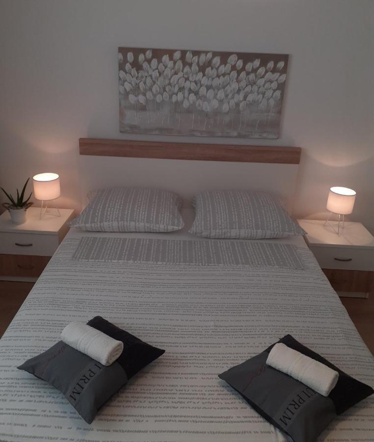 Apartment & Rooms Riva Vodice Buitenkant foto