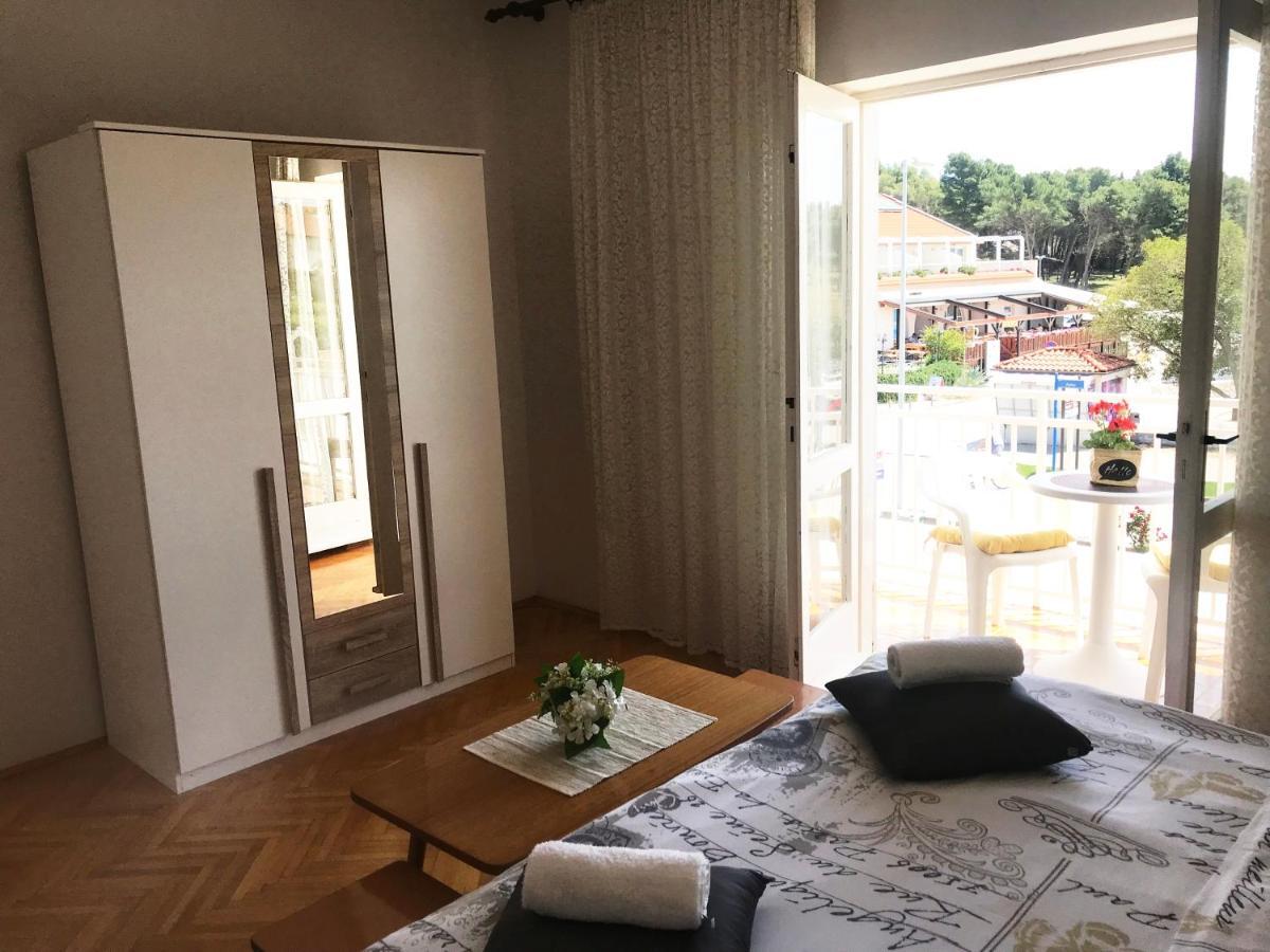 Apartment & Rooms Riva Vodice Buitenkant foto